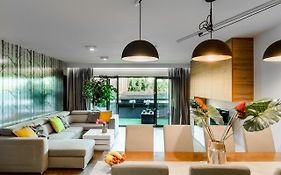 Modern apartment on Tymienieckiego Street